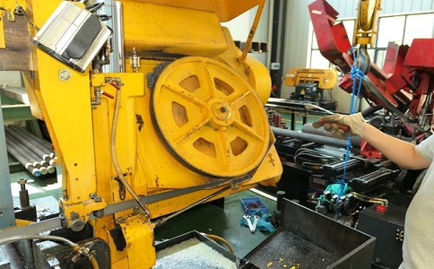 巴塘金属带锯床的日常使用和保养注意事项！