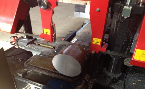 巴塘卧式带锯床加工时出现明显振荡如何排查？